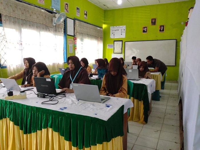 Hari Terakhir Tes Akademik Kelas IX MTsN 2 Sungai Penuh, Siswa Tuntaskan Perjuangan