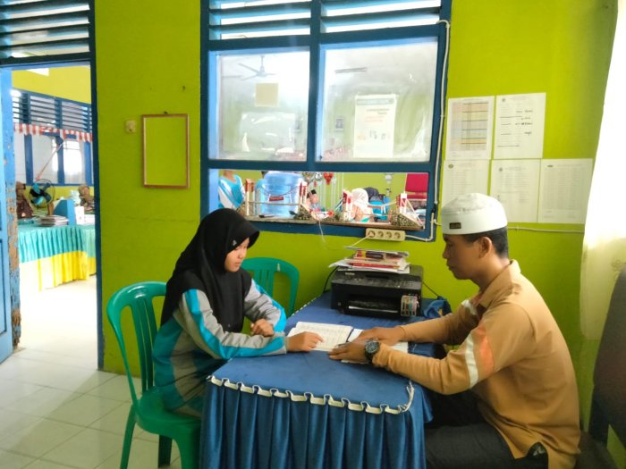 Inisiatif Salah Satu Guru MTsN 2 Sungai Penuh, Lakukan Pembinaan Intensif Belajar Al-Qurâ€™an