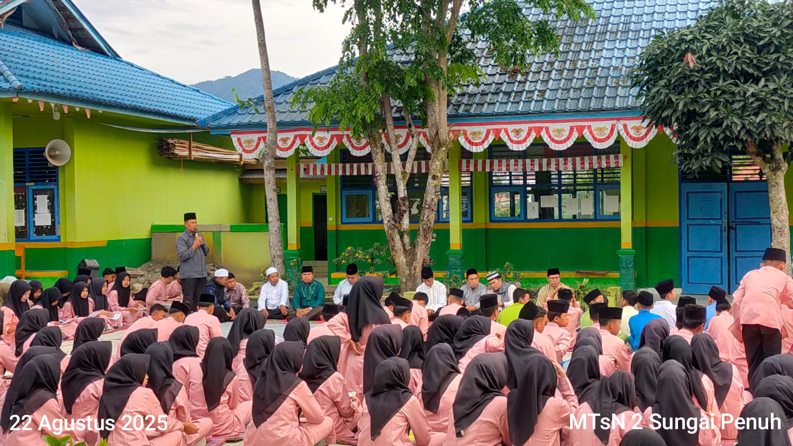 Kegiatan Yasinan : MTsN 2 Sungai Penuh Kembangkan Spiritualitas Ke Arah Positif