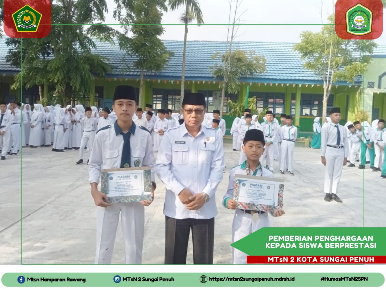 MTsN 2 Kota Sungai Penuh Berikan Penghargaan pada Siswa Berprestasi