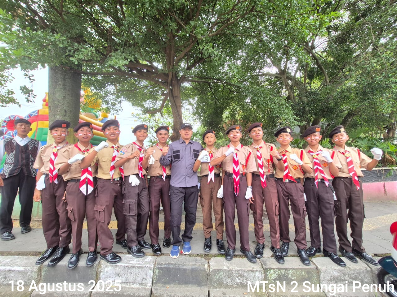 MTsN 2 Sungai Penuh Ikuti Upacara HUT RI ke-80 dengan Barisan Indah