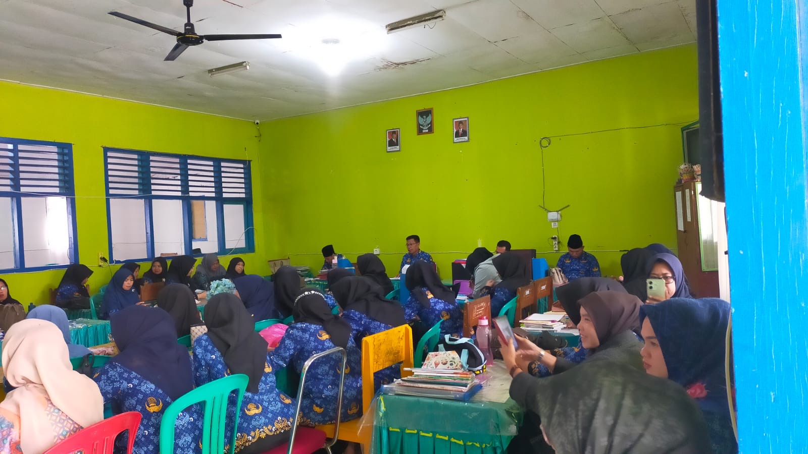 Perdana Ajaran Baru, MTsN 2 Sungai Penuh Gelar Rapat Strategis Pendidikan