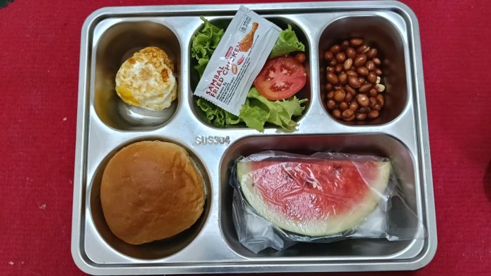 Menu Makan Bergizi Gratis Hari Senin 19  Januari 2026 di MTsN 2 Sungai Penuh