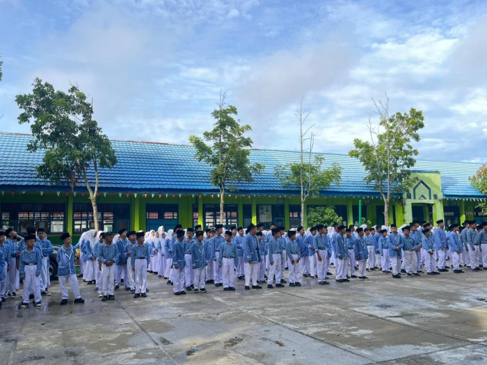 Semangat Nasionalisme, MTsN 2 Sungai Penuh Gelar Upacara Hari Kesaktian Pancasila