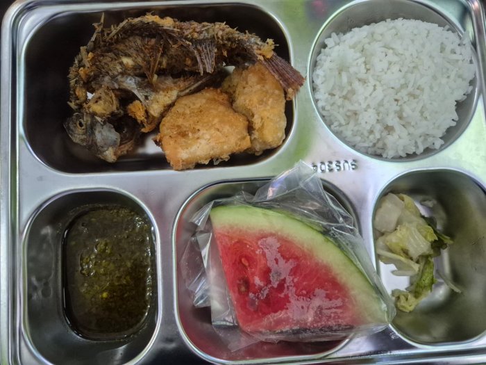 Siswa MTsN 2 Sungai Penuh Nikmati Makan Bergizi Gratis, Dukung Generasi Sehat