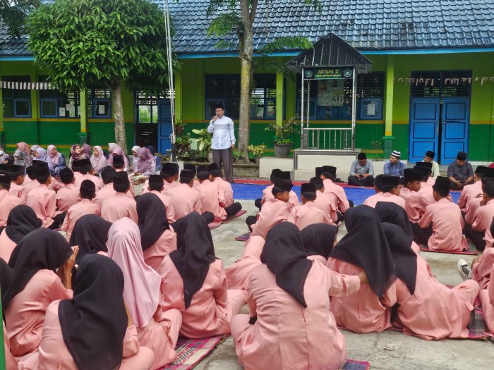 MTsN 2 Sungai Penuh Laksanakan Yasinan dan Tahlilan, Panjatkan Doa agar Renovasi Madrasah Disetujui PUPR Pusat