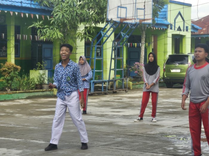 Tingkatkan kebugaran, Siswa Kelas IXA MTsN 2 Sungai Penuh Gelar Latihan Olahraga